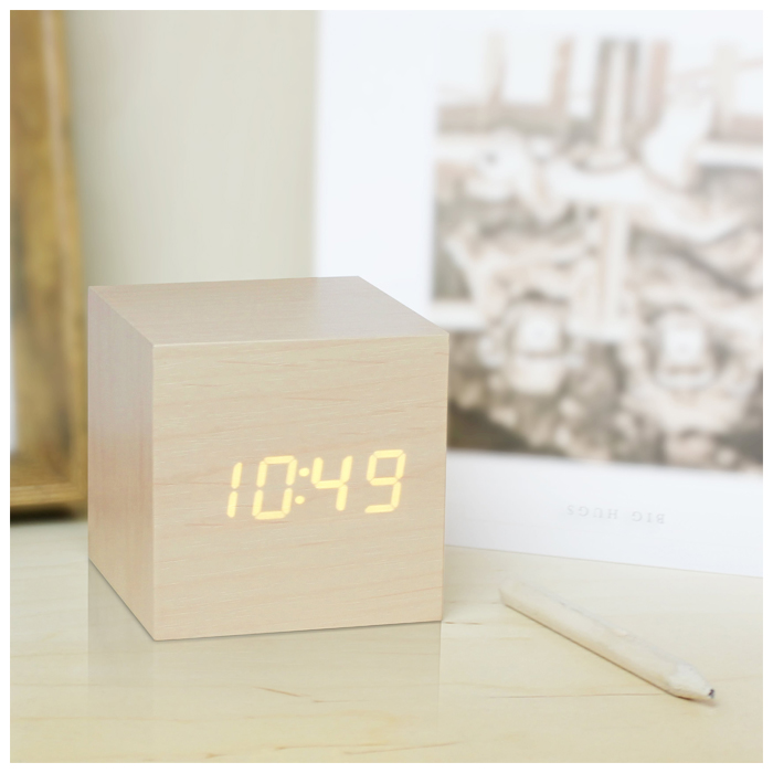 elk vat microfoon Gingko - Cube Click Clock Maple - Gingko | Parfumania